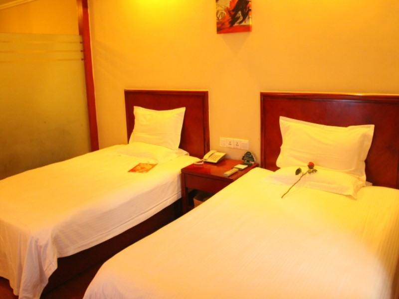 Greentree Inn Guiyang Penshuichi Business Hotel מראה חיצוני תמונה